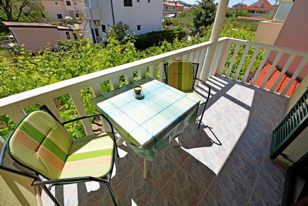 Apartments Viola Betina  Exterior photo