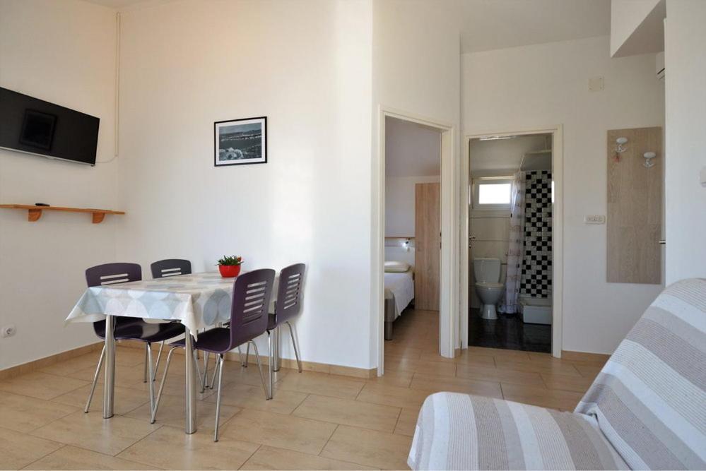 Apartments Viola Betina  Room photo