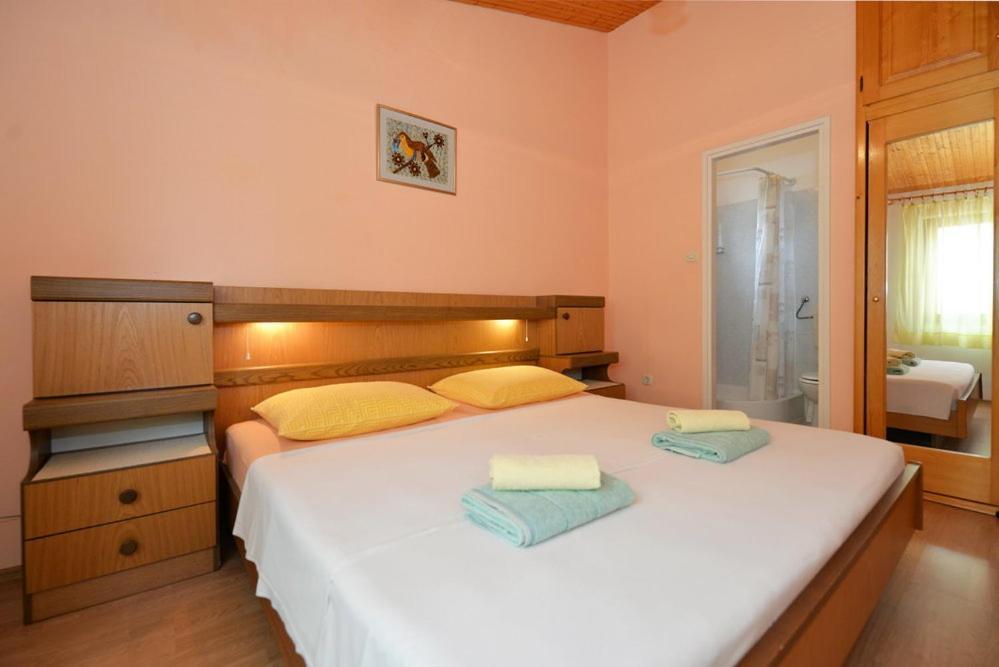 Apartments Viola Betina  Room photo